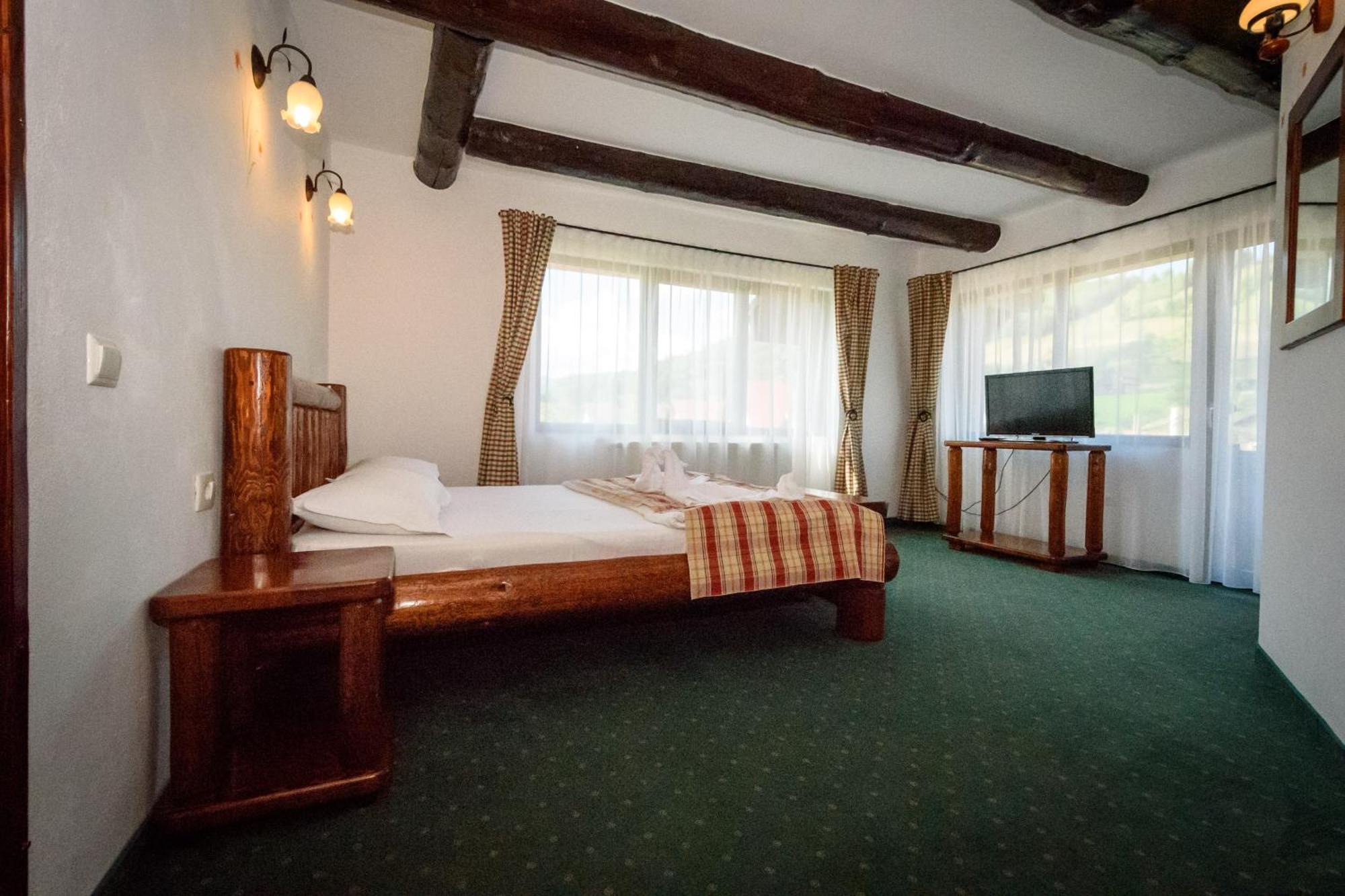 Bradutul De La Munte Villa Bran  Buitenkant foto